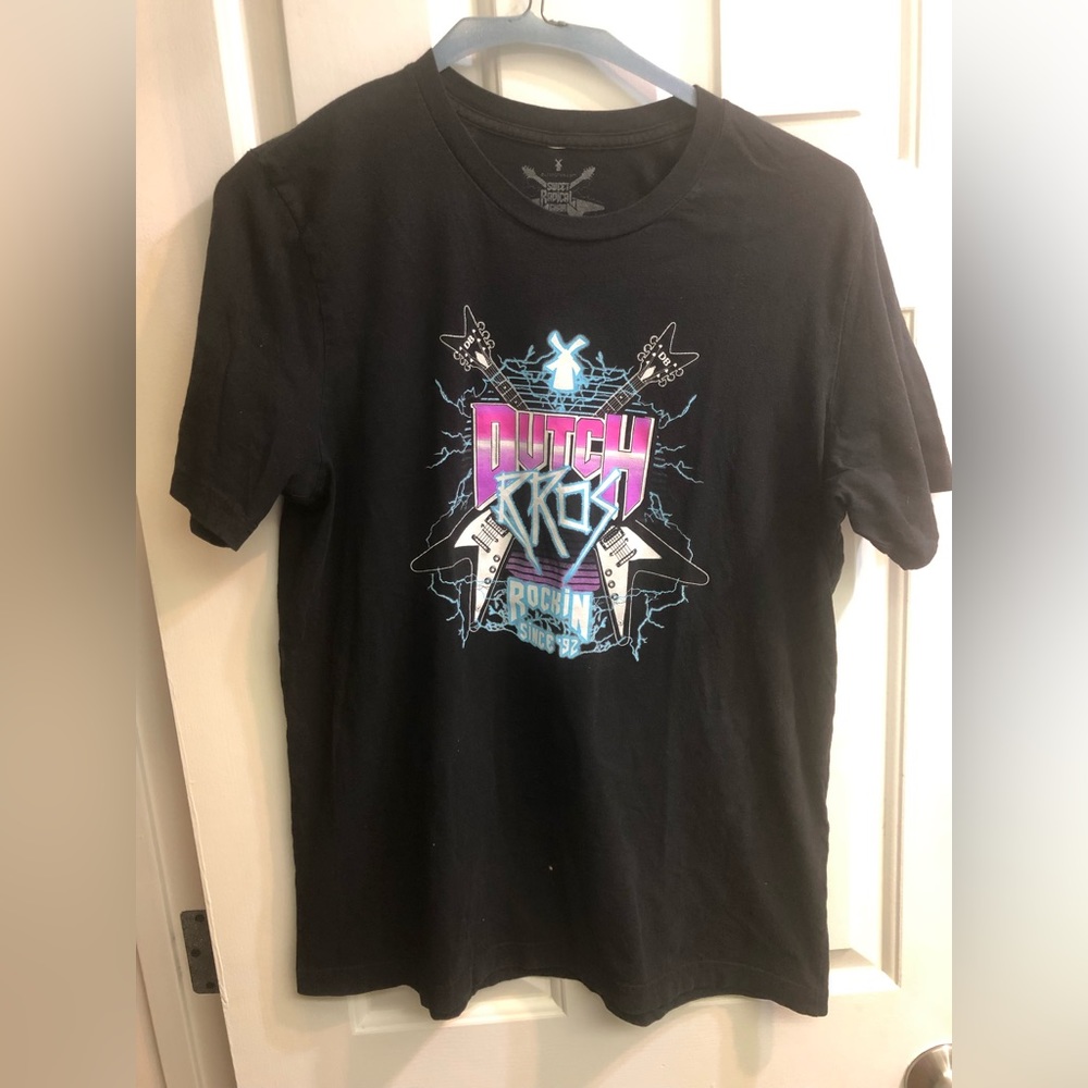 Dutch Bros Roastin and Rockin t shirt, unisex size L